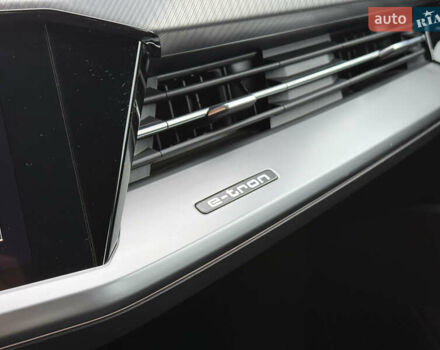 Серый Ауди Q4 e-tron, объемом двигателя 0 л и пробегом 50 тыс. км за 16900 $, фото 50 на Automoto.ua