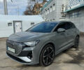 Серый Ауди Q4 e-tron, объемом двигателя 0 л и пробегом 35 тыс. км за 35000 $, фото 1 на Automoto.ua