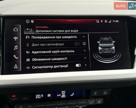 Сірий Ауді Q4 e-tron, об'ємом двигуна 0 л та пробігом 25 тис. км за 29790 $, фото 48 на Automoto.ua