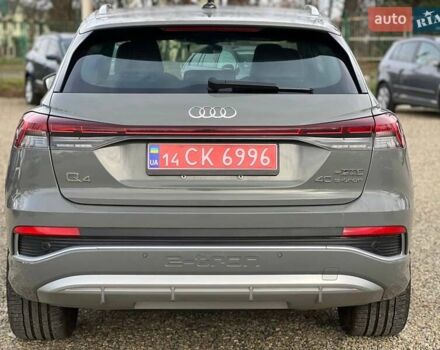 Серый Ауди Q4 e-tron, объемом двигателя 0 л и пробегом 20 тыс. км за 26999 $, фото 9 на Automoto.ua