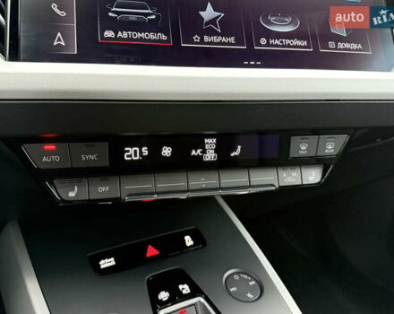 Сірий Ауді Q4 e-tron, об'ємом двигуна 0 л та пробігом 25 тис. км за 29790 $, фото 39 на Automoto.ua