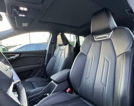 Сірий Ауді Q4 e-tron, об'ємом двигуна 0 л та пробігом 6 тис. км за 29500 $, фото 21 на Automoto.ua