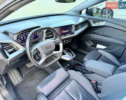 Серый Ауди Q4 e-tron, объемом двигателя 0 л и пробегом 55 тыс. км за 27500 $, фото 25 на Automoto.ua