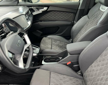 Ауди Q4 e-tron 2023 в Львове на Automoto.ua Серый Ауди Q4 e-tron, объемом двигателя 0 л и пробегом 18 тыс. км за 34500 $, фото 7 на Automoto.ua