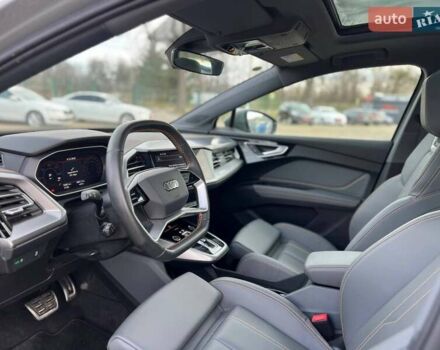Серый Ауди Q4 e-tron, объемом двигателя 0 л и пробегом 20 тыс. км за 26999 $, фото 27 на Automoto.ua