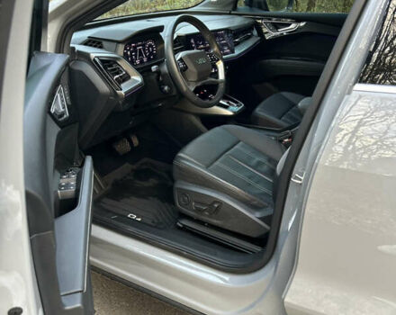 Сірий Ауді Q4 e-tron, об'ємом двигуна 0 л та пробігом 20 тис. км за 28800 $, фото 9 на Automoto.ua