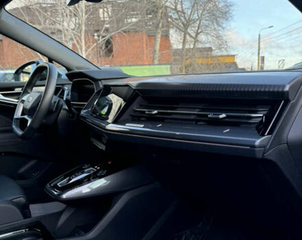 Сірий Ауді Q4 e-tron, об'ємом двигуна 0 л та пробігом 6 тис. км за 29500 $, фото 16 на Automoto.ua