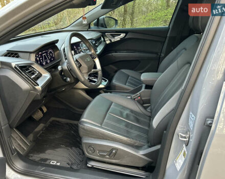Сірий Ауді Q4 e-tron, об'ємом двигуна 0 л та пробігом 20 тис. км за 28800 $, фото 2 на Automoto.ua