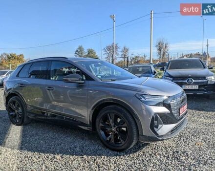 Серый Ауди Q4 e-tron, объемом двигателя 0 л и пробегом 68 тыс. км за 33300 $, фото 4 на Automoto.ua