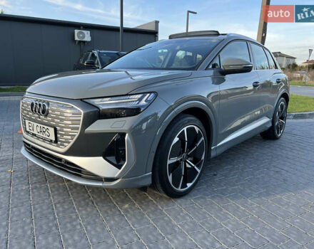 Серый Ауди Q4 e-tron, объемом двигателя 0 л и пробегом 1 тыс. км за 33900 $, фото 1 на Automoto.ua