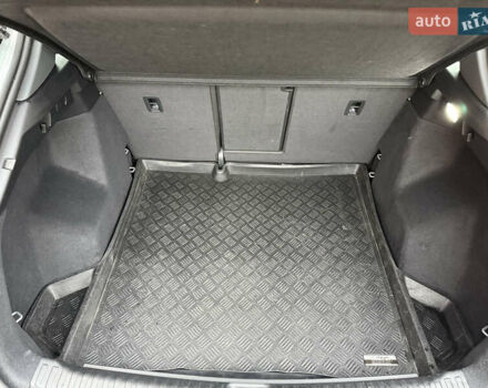 Серый Ауди Q4 e-tron, объемом двигателя 0 л и пробегом 50 тыс. км за 16900 $, фото 59 на Automoto.ua