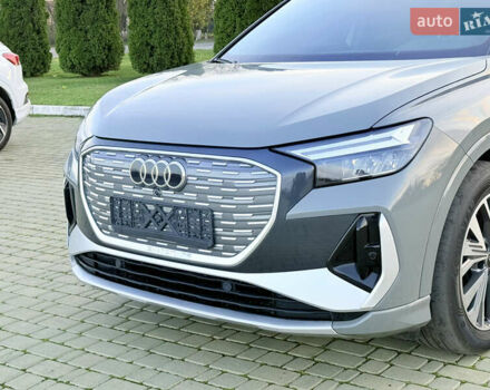 Серый Ауди Q4 e-tron, объемом двигателя 0 л и пробегом 55 тыс. км за 27500 $, фото 13 на Automoto.ua