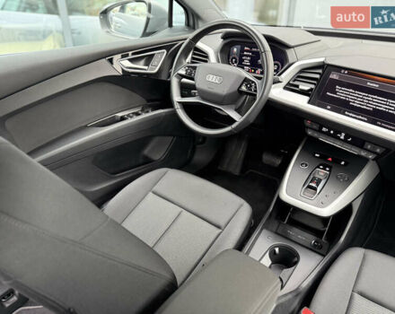 Сірий Ауді Q4 e-tron, об'ємом двигуна 0 л та пробігом 25 тис. км за 29790 $, фото 23 на Automoto.ua
