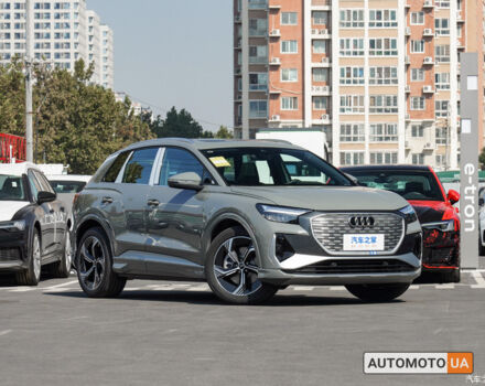 Сірий Ауді Q4 e-tron, об'ємом двигуна 0 л та пробігом 0 тис. км за 41000 $, фото 2 на Automoto.ua