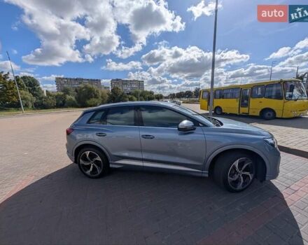 Серый Ауди Q4 e-tron, объемом двигателя 0 л и пробегом 16 тыс. км за 30500 $, фото 7 на Automoto.ua