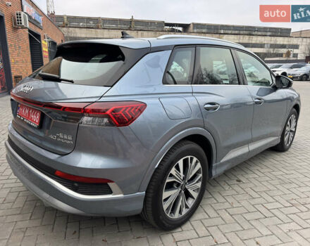 Серый Ауди Q4 e-tron, объемом двигателя 0 л и пробегом 17 тыс. км за 29500 $, фото 1 на Automoto.ua