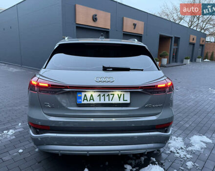 Серый Ауди Q4 e-tron, объемом двигателя 0 л и пробегом 12 тыс. км за 29000 $, фото 7 на Automoto.ua