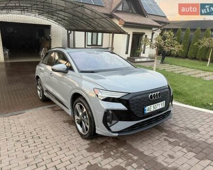 Серый Ауди Q4 e-tron, объемом двигателя 0 л и пробегом 2 тыс. км за 38200 $, фото 19 на Automoto.ua
