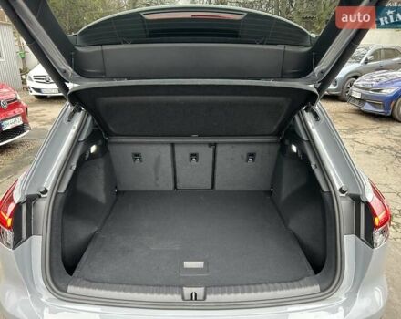 Сірий Ауді Q4 e-tron, об'ємом двигуна 0 л та пробігом 5 тис. км за 39999 $, фото 26 на Automoto.ua