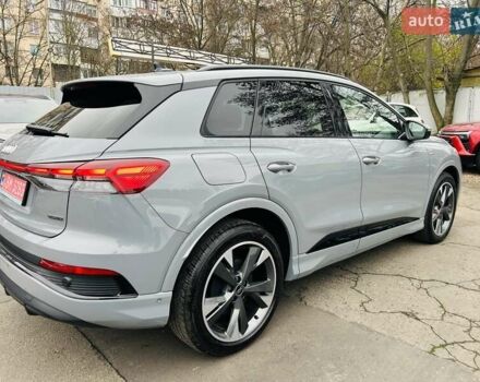 Сірий Ауді Q4 e-tron, об'ємом двигуна 0 л та пробігом 5 тис. км за 39999 $, фото 1 на Automoto.ua