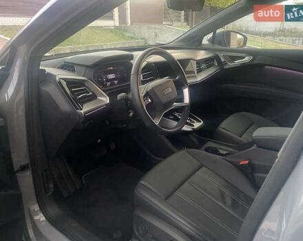 Серый Ауди Q4 e-tron, объемом двигателя 0 л и пробегом 2 тыс. км за 38200 $, фото 26 на Automoto.ua