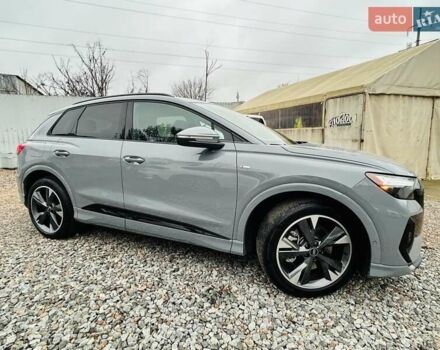 Сірий Ауді Q4 e-tron, об'ємом двигуна 0 л та пробігом 5 тис. км за 39999 $, фото 16 на Automoto.ua