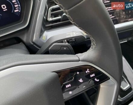 Серый Ауди Q4 e-tron, объемом двигателя 0 л и пробегом 9 тыс. км за 29500 $, фото 22 на Automoto.ua