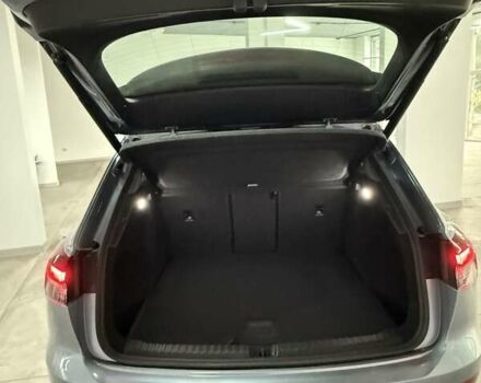 Сірий Ауді Q4 e-tron, об'ємом двигуна 0 л та пробігом 3 тис. км за 30600 $, фото 18 на Automoto.ua