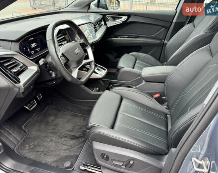 Серый Ауди Q4 e-tron, объемом двигателя 0 л и пробегом 17 тыс. км за 29500 $, фото 8 на Automoto.ua