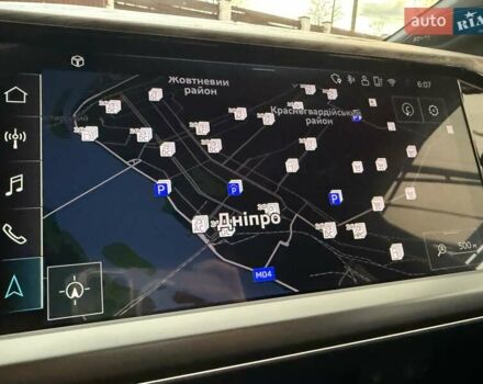 Серый Ауди Q4 e-tron, объемом двигателя 0 л и пробегом 2 тыс. км за 38200 $, фото 8 на Automoto.ua