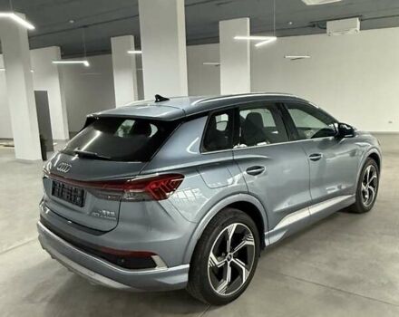 Сірий Ауді Q4 e-tron, об'ємом двигуна 0 л та пробігом 3 тис. км за 30600 $, фото 7 на Automoto.ua