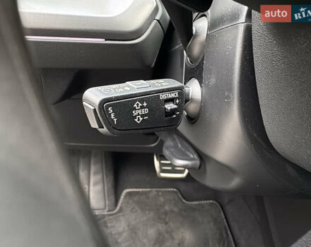 Серый Ауди Q4 e-tron, объемом двигателя 0 л и пробегом 17 тыс. км за 29500 $, фото 6 на Automoto.ua