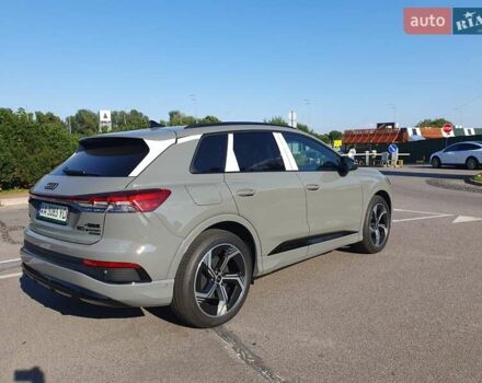 Сірий Ауді Q4 e-tron, об'ємом двигуна 0 л та пробігом 5 тис. км за 45500 $, фото 5 на Automoto.ua