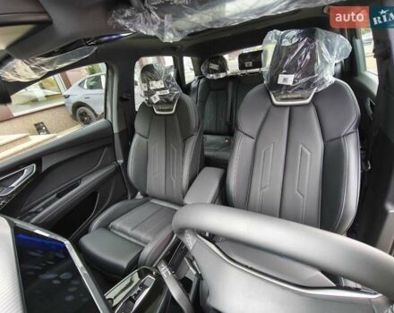 Сірий Ауді Q4 e-tron, об'ємом двигуна 0 л та пробігом 1 тис. км за 32599 $, фото 18 на Automoto.ua