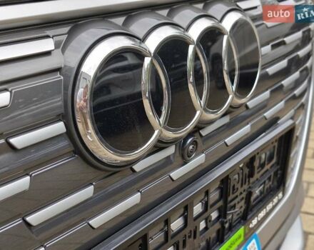 Сірий Ауді Q4 e-tron, об'ємом двигуна 0 л та пробігом 1 тис. км за 32599 $, фото 8 на Automoto.ua