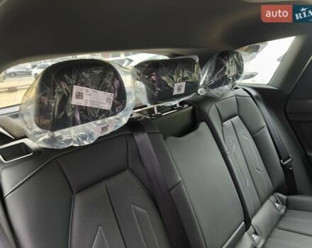 Сірий Ауді Q4 e-tron, об'ємом двигуна 0 л та пробігом 1 тис. км за 32599 $, фото 32 на Automoto.ua