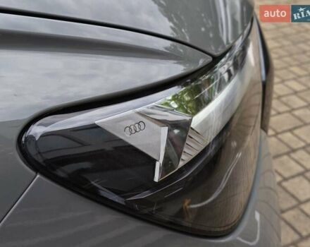 Сірий Ауді Q4 e-tron, об'ємом двигуна 0 л та пробігом 1 тис. км за 32599 $, фото 9 на Automoto.ua