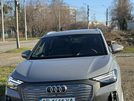 Серый Ауди Q4 e-tron, объемом двигателя 0 л и пробегом 110 тыс. км за 29800 $, фото 1 на Automoto.ua