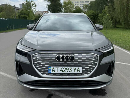 Сірий Ауді Q4 e-tron, об'ємом двигуна 0 л та пробігом 9 тис. км за 45300 $, фото 1 на Automoto.ua