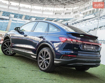Синій Ауді Q4 e-tron, об'ємом двигуна 0 л та пробігом 47 тис. км за 26400 $, фото 12 на Automoto.ua