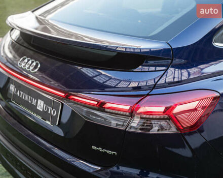 Синій Ауді Q4 e-tron, об'ємом двигуна 0 л та пробігом 47 тис. км за 26400 $, фото 16 на Automoto.ua