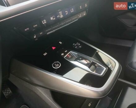 Синий Ауди Q4 e-tron, объемом двигателя 0 л и пробегом 85 тыс. км за 21850 $, фото 9 на Automoto.ua