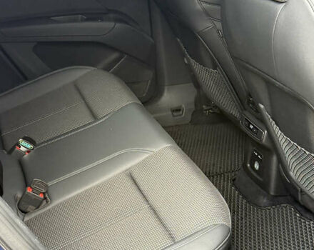 Синій Ауді Q4 e-tron, об'ємом двигуна 0 л та пробігом 89 тис. км за 26500 $, фото 7 на Automoto.ua