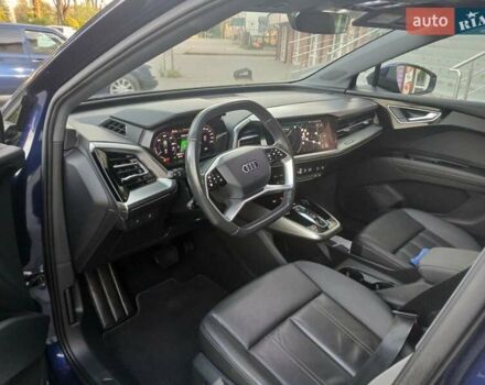 Синий Ауди Q4 e-tron, объемом двигателя 0 л и пробегом 85 тыс. км за 21850 $, фото 27 на Automoto.ua