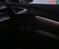 Синий Ауди Q4 e-tron, объемом двигателя 0 л и пробегом 85 тыс. км за 21850 $, фото 2 на Automoto.ua