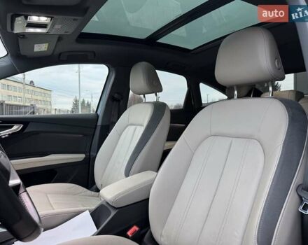 Синій Ауді Q4 e-tron, об'ємом двигуна 0 л та пробігом 38 тис. км за 33900 $, фото 20 на Automoto.ua