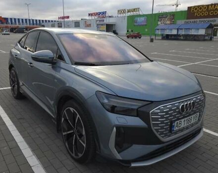 Синий Ауди Q4 e-tron, объемом двигателя 0 л и пробегом 27 тыс. км за 49000 $, фото 1 на Automoto.ua