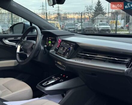 Синій Ауді Q4 e-tron, об'ємом двигуна 0 л та пробігом 38 тис. км за 33900 $, фото 28 на Automoto.ua