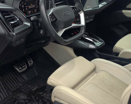 Синій Ауді Q4 e-tron, об'ємом двигуна 0 л та пробігом 59 тис. км за 26590 $, фото 11 на Automoto.ua