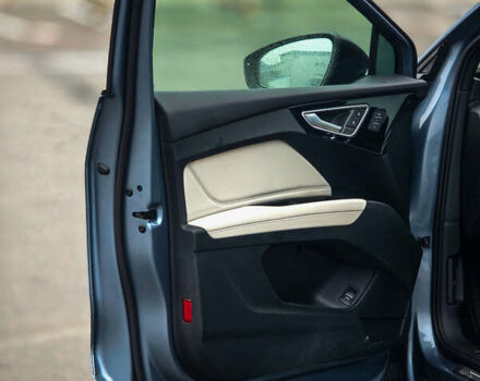 Синій Ауді Q4 e-tron, об'ємом двигуна 0 л та пробігом 59 тис. км за 26590 $, фото 9 на Automoto.ua